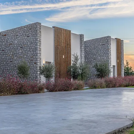 Luxury Villa Charaki